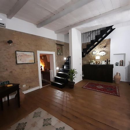 エンナ Antica Dimora Historic Building Bed & Breakfast エクステリア 写真
