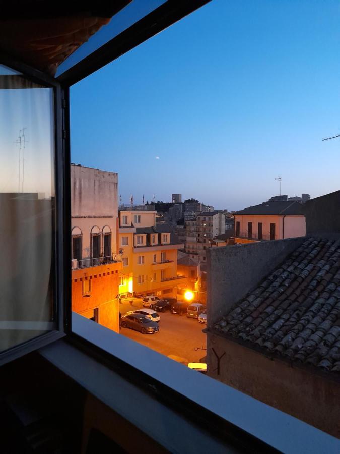 エンナ Antica Dimora Historic Building Bed & Breakfast エクステリア 写真