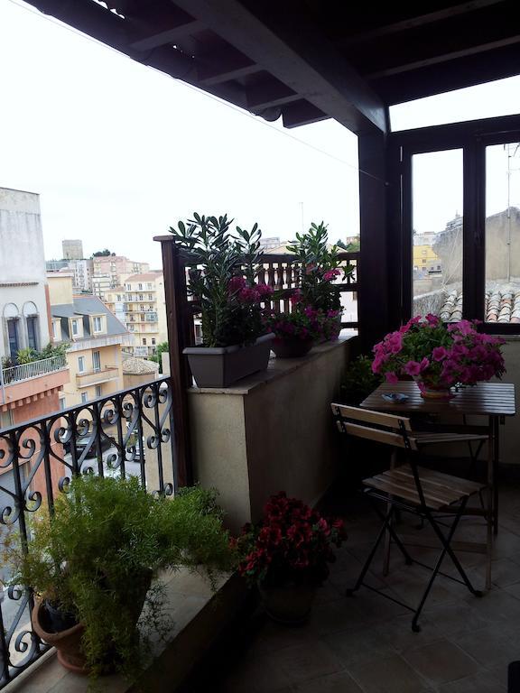 エンナ Antica Dimora Historic Building Bed & Breakfast エクステリア 写真
